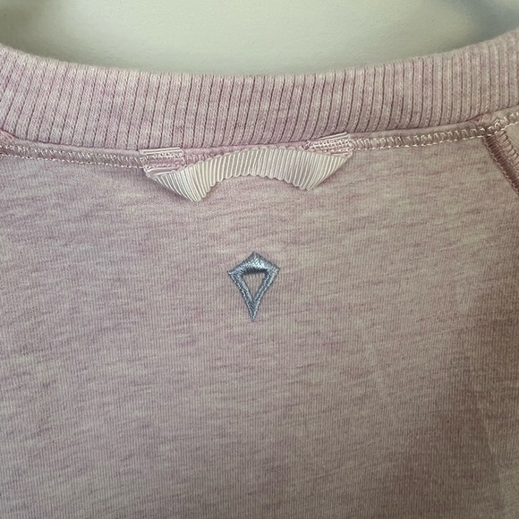 IVIVVA Lululemon Girls Pleated Ruffle Back Pullover Sweatshirt 12 Dusty Rose - Picture 3 of 9